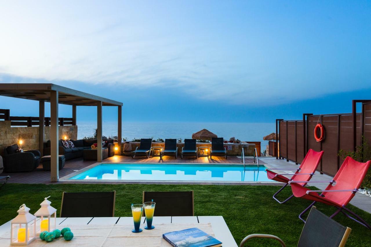 Espera Luxury Beach Front Residence With Pool & Bbq, By Thinkvilla Réthimno Kültér fotó